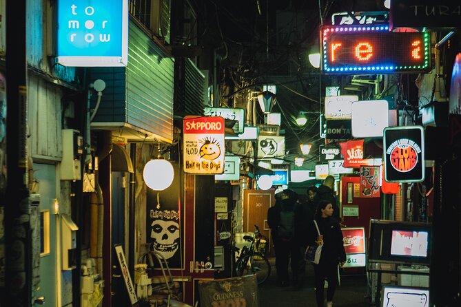 Private Shinjuku Evening Walking Tour With a Local Guide - Local Guide Expertise
