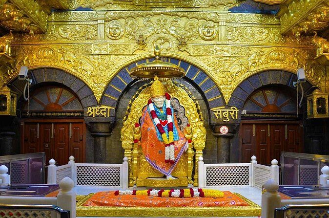 Private Shirdi with 3 Jyotirlinga Darshan Tour from Mumbai - FAQ