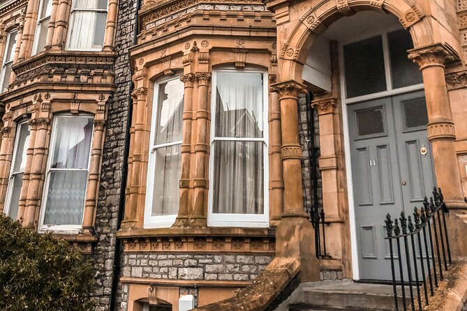 Private Shopping Tour - Elegant Covent Garden, Soho, Regent's Street, Carnaby St - Uncover Unique Finds in Carnaby St