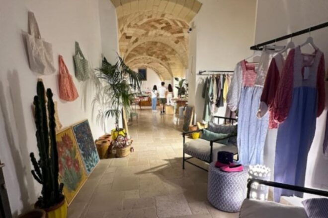 PRIVATE SHOPPING TOUR IN LECCE, FASHION MADE IN ITALY - Tour Description