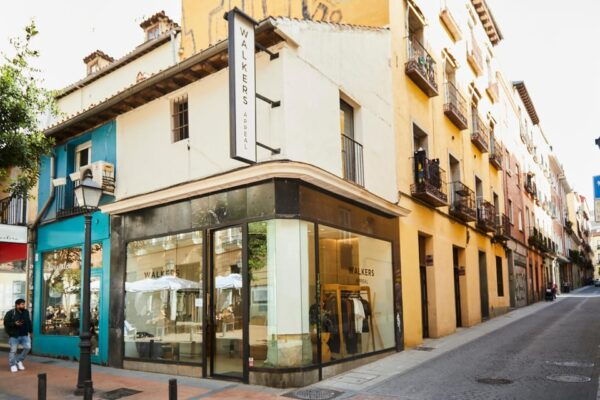 Private Shopping-Tour With Our Stylist at Walkers Appeal - Frequently Asked Questions