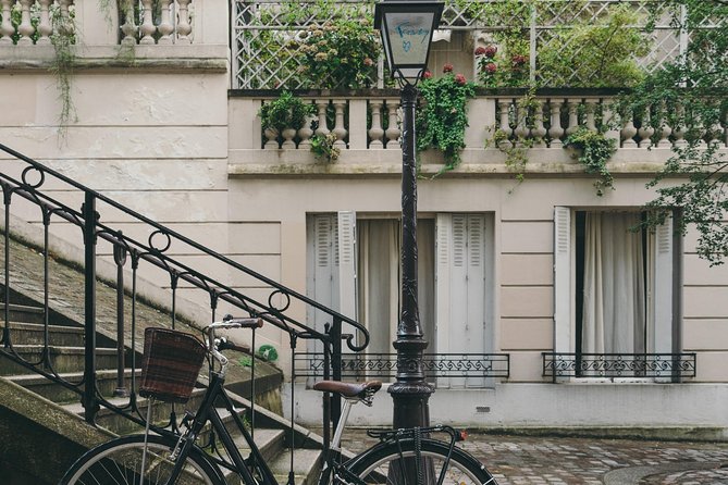 Private Shopping With a Fashion Expert - Emerging Designers & Concept Stores - Elevate Your Style With a Personal Fashion Consultant