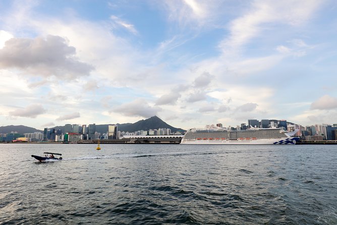 Private Shore Excursion: Customized 4-Hour Hong Kong City Tour - Tour Highlights