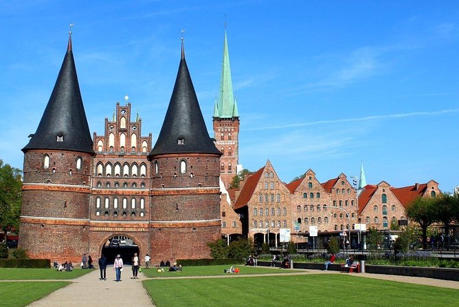 Private Shore Excursion of Hanseatic Lubeck and Wismar - Professional Guide: Uncover the Secrets of the Hanseatic League