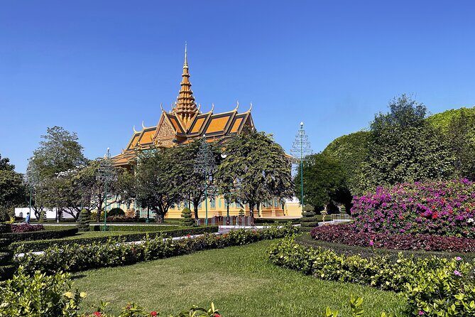 Private Shore Tour: Discover Phnom Penh's Historical Gems - Transportation and Timing