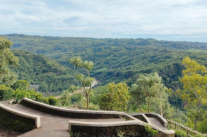 Private Shore Tour: Mount Bromo Day Adventure from Surabaya - Authentic Insights from Reviews