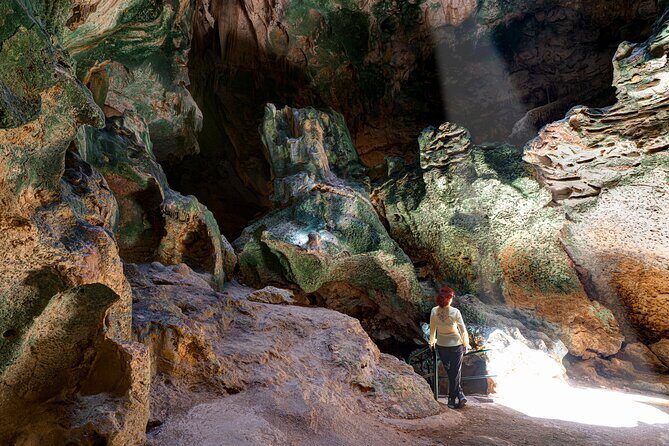 Private Shore Tour of Hato Cave - Exploring Curacao with a Private Touch  
