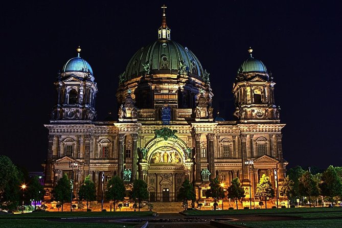 Private Sightseeing in Berlin By Night - Highlights of Berlins Nighttime Landscape