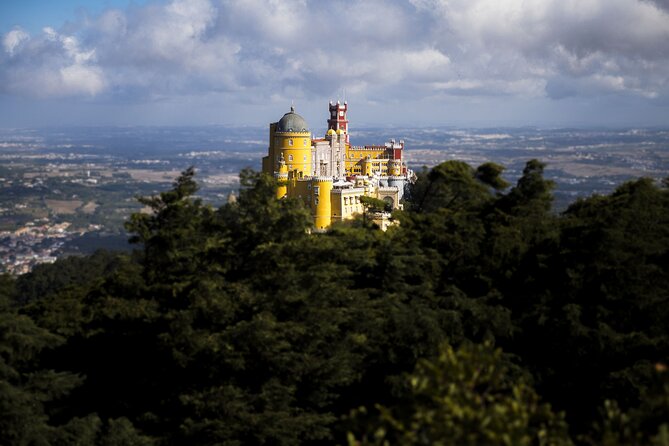 Private Sightseeing Tour in Sintra Portugal - Itinerary Highlights