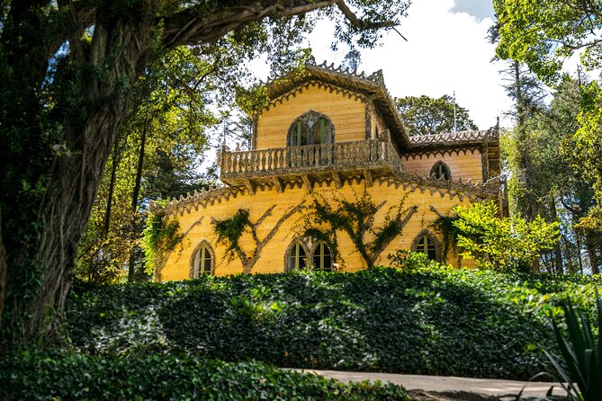 Private Sightseeing Tour in Sintra Portugal - Local Guide Expertise