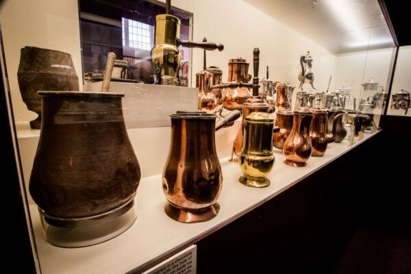 Private Sightseeing Tour to Bruges From Amsterdam - Pickup and Transportation