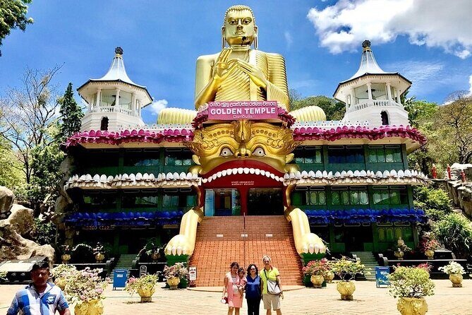 Private Sigiriya, Polonnaruwa & Cave Temple Tour from Dambulla - FAQs