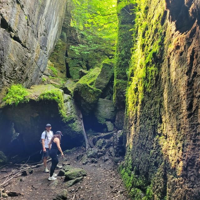 Private Singhampton Caves Hike - Collingwood/Blue Mountain - Good To Know