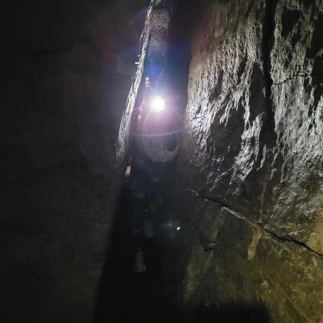 Private Singhampton Caves Hike - Collingwood/Blue Mountain - Pricing and Booking