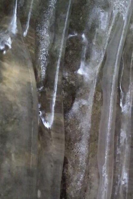 Private Singhampton Caves Snowshoe-Collingwood/Blue Mountain - Guide and Safety Features