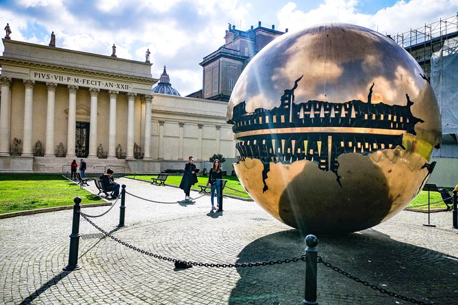 Private Sistine Chapel & Vatican Highlights Tour With Fast Access - Accessibility and Dress Code