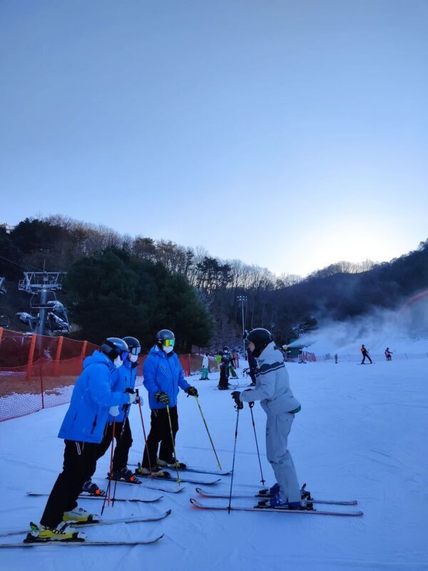 Private Ski & Snowboard Lessons by Experts at Alpensia - Who Should Book This Alpensia Lesson?