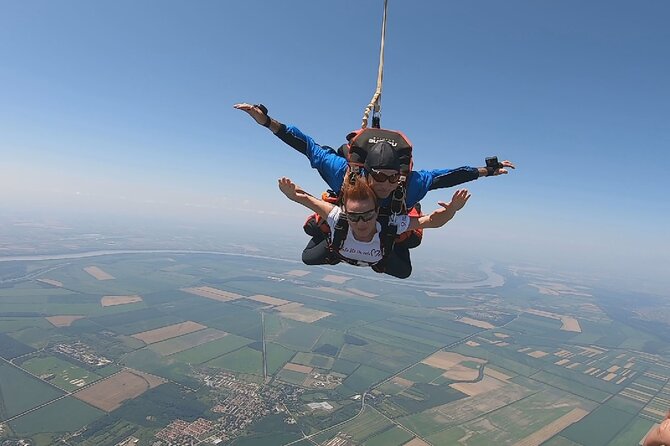 Private Skydiving Experience In Belgrade - End Point