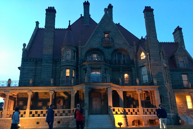 Private Small Group Deluxe Tour of Victoria & to Butchart Gardens - Traveler Photos and Reviews