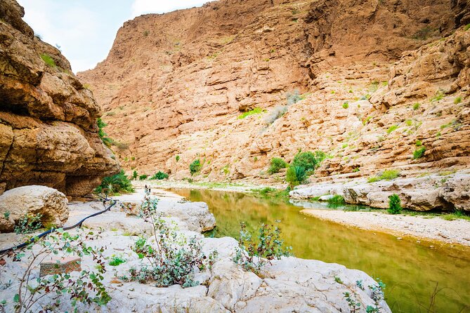 Private Snake Canyon Tour in Jebel Shams - Transportation Details