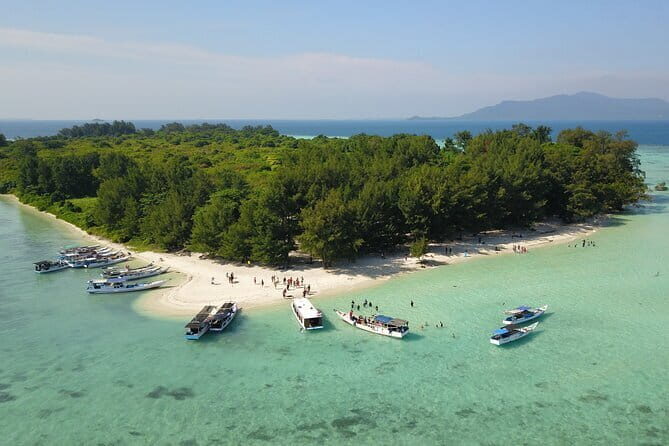 Private Snorkeling and Island Hopping Tour in Karimunjawa - What’s Included and What’s Not