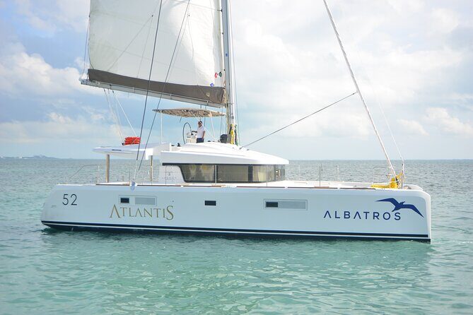 Private Snorkeling and Sightseeing Catamaran Boat Tour Deluxe 36 passengers - FAQ