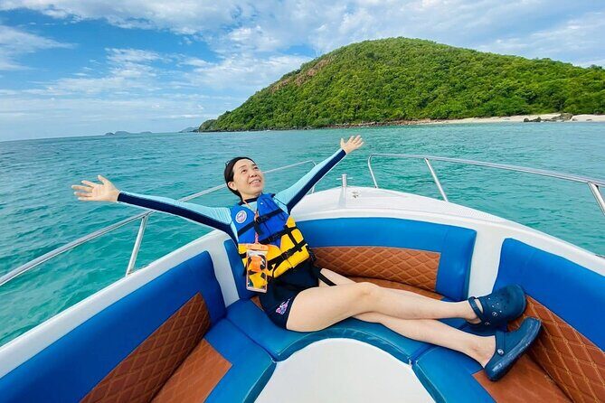 Private Snorkeling Trip to Samaesan Island from Pattaya - An In-Depth Look at the Experience