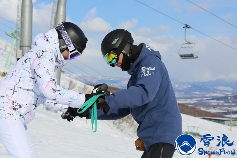 Private snowboarding or skiing lessons (Cantonese/Mandarin/English) at Sapporo Bankei/Sapporo Kokusai/Teine/Fus Snow Area/ONZE Snow Area - A private lesson for your pace and language