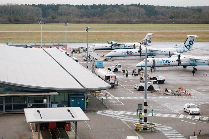 Private Southampton Arrival Transfer - Airport to Hotel / Accommodation - Booking Confirmation and Accessibility