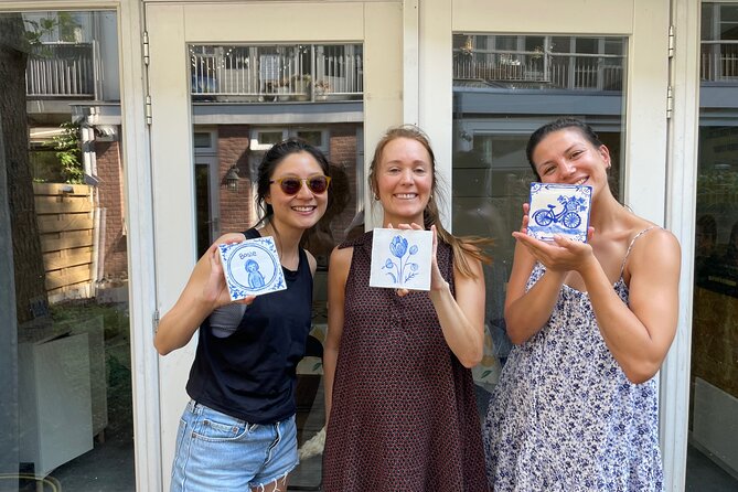 Private Souvenir Creation in Dutch Delft Blue From Netherlands - Reviews Overview