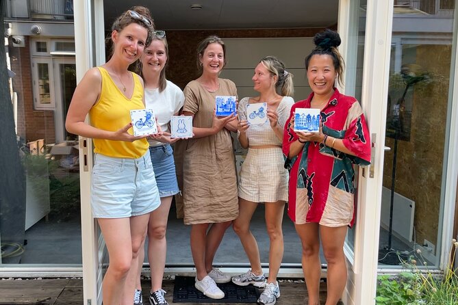 Private Souvenir Creation in Dutch Delft Blue From Netherlands - Tour Operator Details