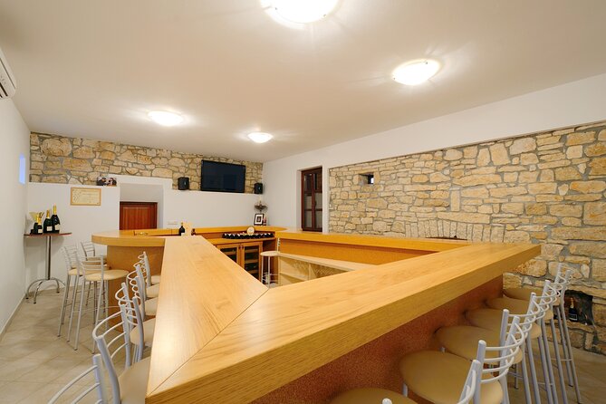 Private Sparkling Wine Tasting in Istria - Meeting and Pickup