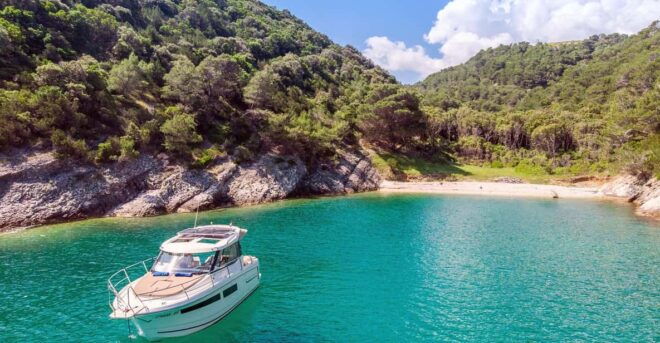 Private Speedboat Tours Sea Symphony - Boat Specifications
