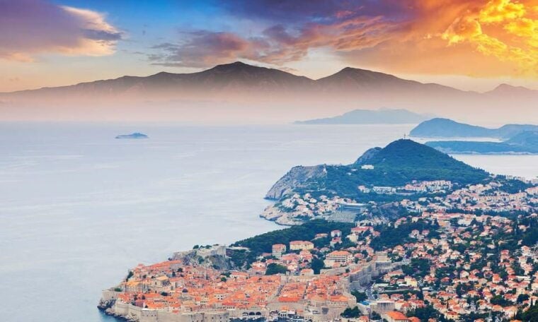 Private Split to Dubrovnik Tour with guide and wine - Transport and Comfort