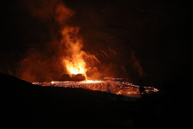 Private Sprinter Van 10 Seats Tour From Kona Coast to Volcanoes National Park - Tour Overview and Itinerary
