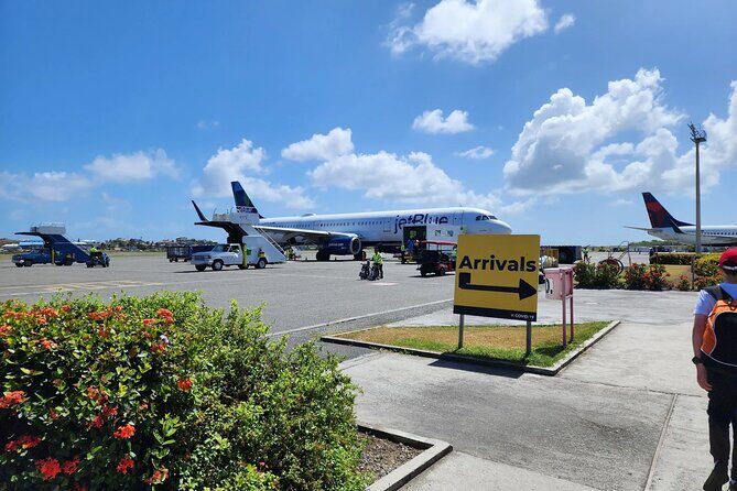 Private St. Lucia Airport Transfer - Local Insights and Personalized Service