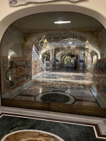 Private St.Peters Basilica & Papal Tomb Tour With Dome Climb - Background