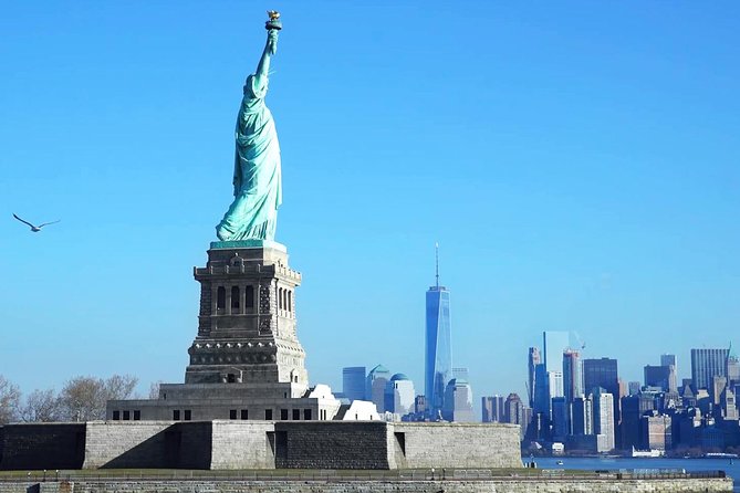 Private Statue of Liberty and Ellis Island Tour in Spanish, Italian or French - Tour Details
