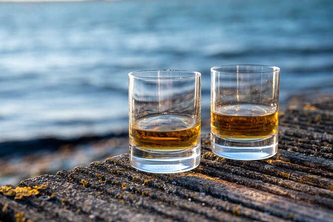 Private Stirling Castle, Lomond and Whisky Day Tour in Luxury MPV - Stirling Castle Experience