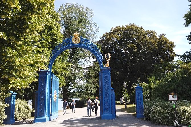 Private Stockholm Top Attractions All-Inclusive Gran Tour 1 Day - Start Time and End Point