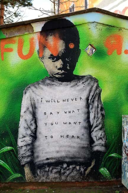 Private Street Art Walking Tour in Pariss 13th District - Exploring Paris’s Edgy Side: A Review of the Private Street Art Walking Tour in the 13th District