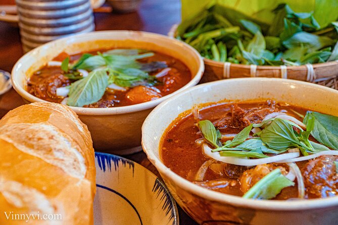 Private Street Food Motorbike Tour in Ho Chi Minh City - Tour Highlights and Street Food Tasting