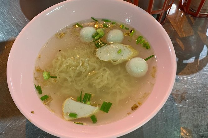 Private Street Food Tour in Bangkok and Golden Mount Wat Saket - Cultural Insights and History