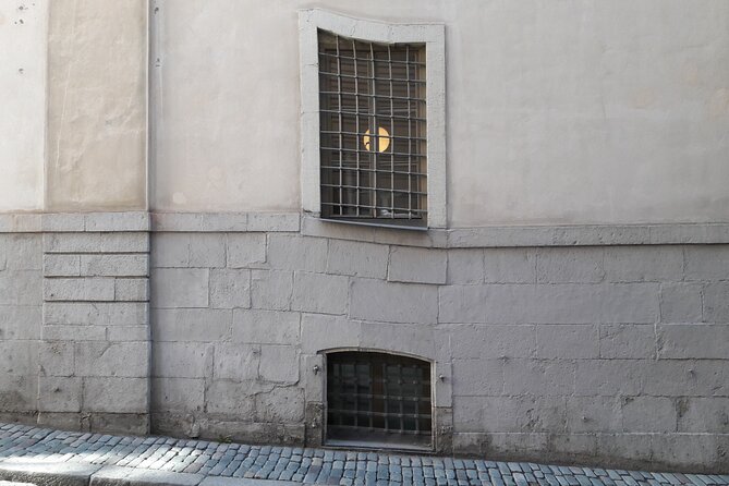 Private Stroll Through Gamla Stan - Stockholms Old Town - Must-See Landmarks in Gamla Stan