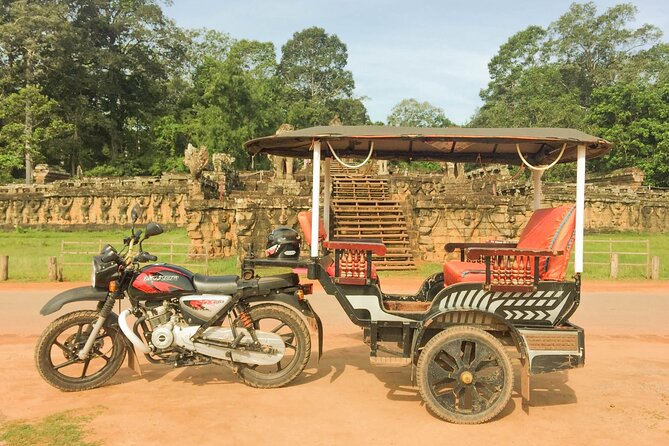 Private Sunrise Angkor Tour - Expert Guide & Breakfast Included - Snacks and Drinks Throughout the Day