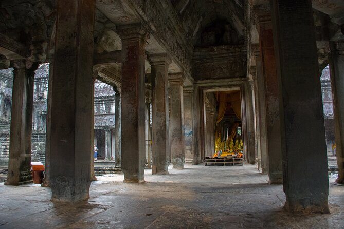 Private Sunrise Angkor Wat Tour with pickup from your hotel - FAQ