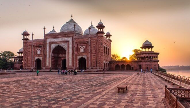 Private Sunrise Taj Mahal & Agra Fort From Jaipur by Car - Full Description