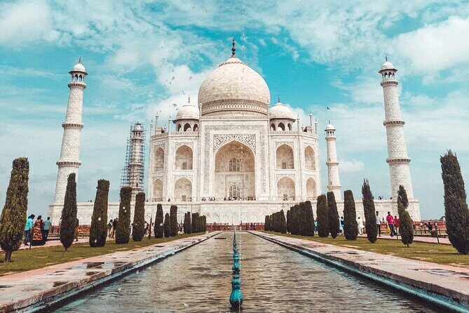 Private Sunrise Taj Mahal Tour from Delhi by Car - Discovering the Magic of the Sunrise Taj Mahal Tour