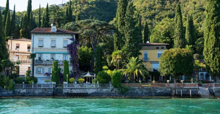 Private Sunset Boat Tour of Sirmione With Onboard Aperitif - Experience Highlights