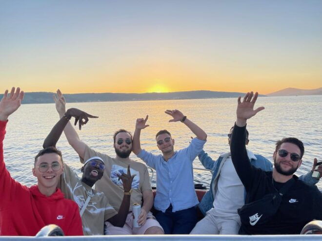 Private Sunset Boat Tour With Music and Wine - Booking Information